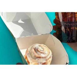 Free MiniBon at Cinnabon from T-Mobile and Sprint
